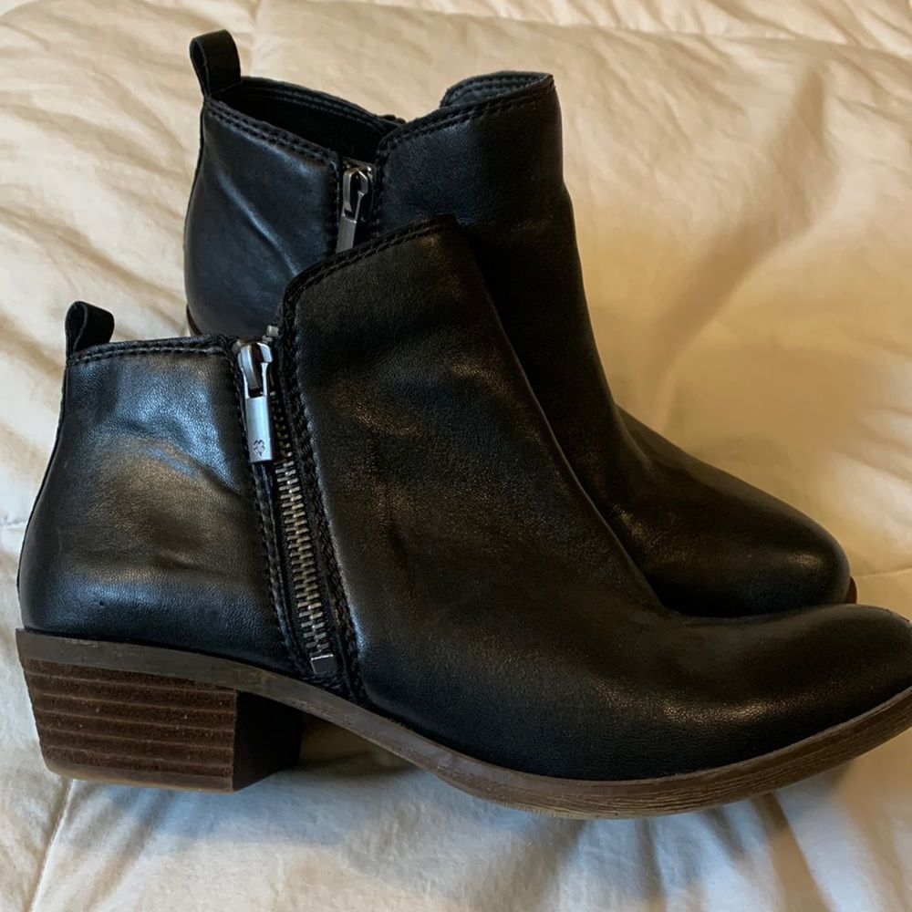 LUCKY BRAND, ankle boots,  double zipper, size 8 Medium, worn once